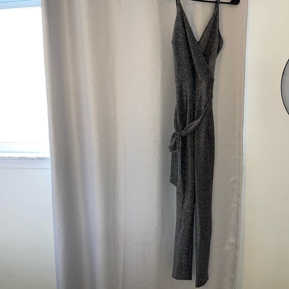 Fit M, good condition, wore it once - Picture 2 of 3